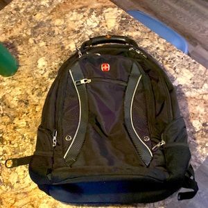 Barely used Swiss gear army backpack black